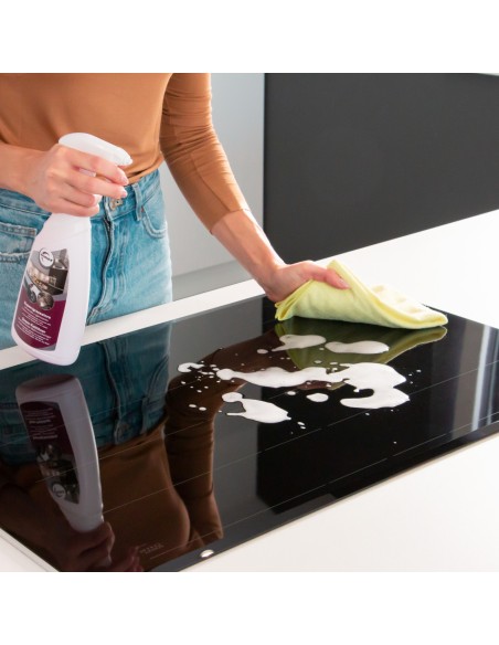 Sgrassante ad alta efficacia per forno e piani cottura. 750 ml
